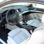 Infiniti G37 S interior (3)