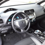 Nissan Leaf interior (3)