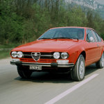 Alfa_Romeo-Alfetta_GTV_2.0-1976-1024-01