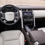 land-rover-discovery-5-interior-11