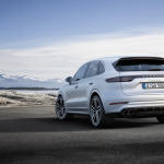 2018-porsche-cayenne-turbo-frankfurt-2017-5