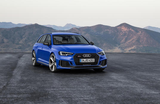 2018-audi-rs4-avant-2