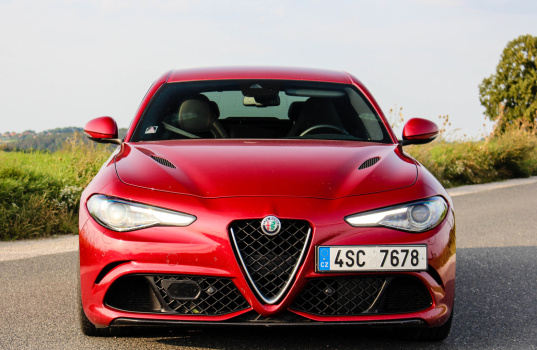 alfa-romeo-giulia-qv-exterior-3