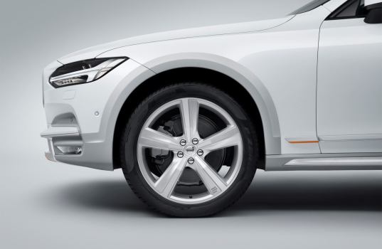 volvo-v90-cross-country-ocean-race-6