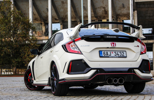 honda-civic-type-r-10g-exterior-7