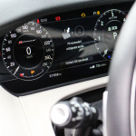 range-rover-velar-interior-4