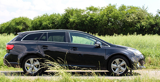 avensis3