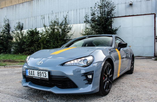 toyota-gt86-black-touch-exterior-3