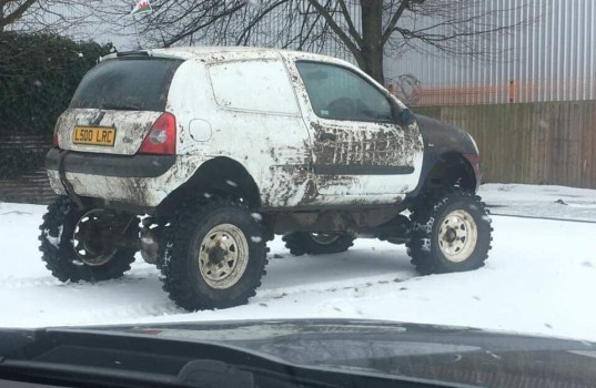 1f14bb9a-renault-clio-monster-truck-reddit-1