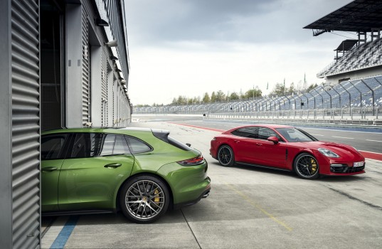 b6f839d5-2019-porsche-panamera-gts-7