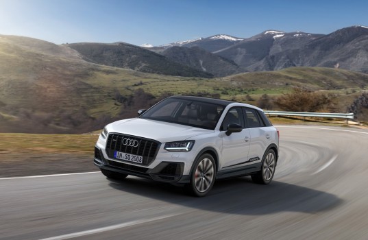 f400db2e-2019-audi-sq2-06