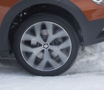 drive-on-snow-like-a-pro_07_small