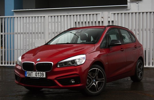 bmw-2-active-tourer-exterior-9
