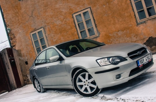 subaru-legacy-r-exterior-12