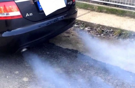blue-exhaust-smoke