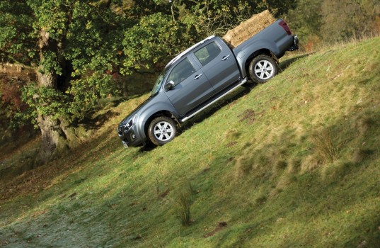 24-isuzu-d-max-17