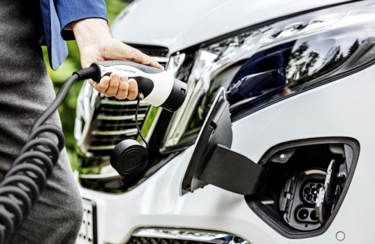 Mercedes-Benz EQV: Weltpremiere für die erste Premium-Großraumlimousine mit elektrischem AntriebMercedes-Benz EQV: World Premiere for the first fully-electric premium MPV