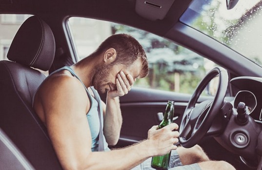 9-dangerous-driving-habits-and-the-best-ways-to-quit-them1