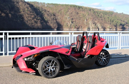 polaris-slingshot-exterior-1
