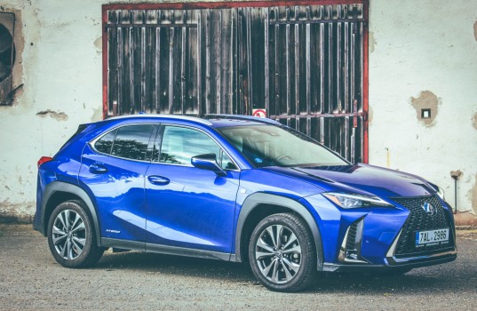 lexus-ux-3