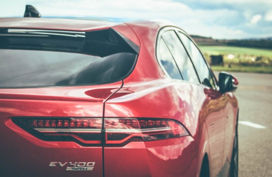 jaguar-i-pace-16