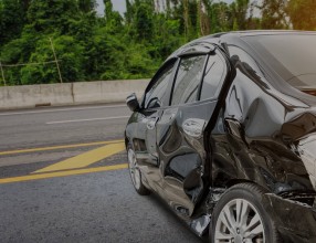 car-crash-accident-on-the-road-picture