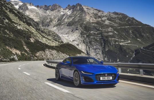 jag_f-type_r_21my_velocity_blue_reveal_switzerland_02-12-19_06