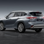 2021-toyota-highlander-2