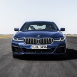p90389019_highres_the-new-bmw-530e-xdr