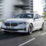p90389053_highres_the-new-bmw-540i-sed