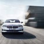 p90389055_highres_the-new-bmw-540i-sed
