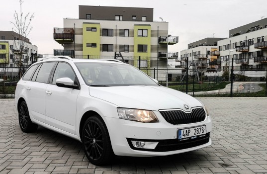 skoda-octavia-exterior-2m