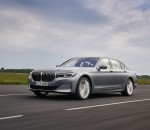 p90390837_highres_the-bmw-7-series-05