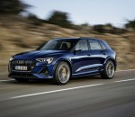 2021-elektromobil-audi_e-tron_s-6