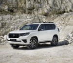 2020-toyota_land_cruiser-black_pack-facelift-1