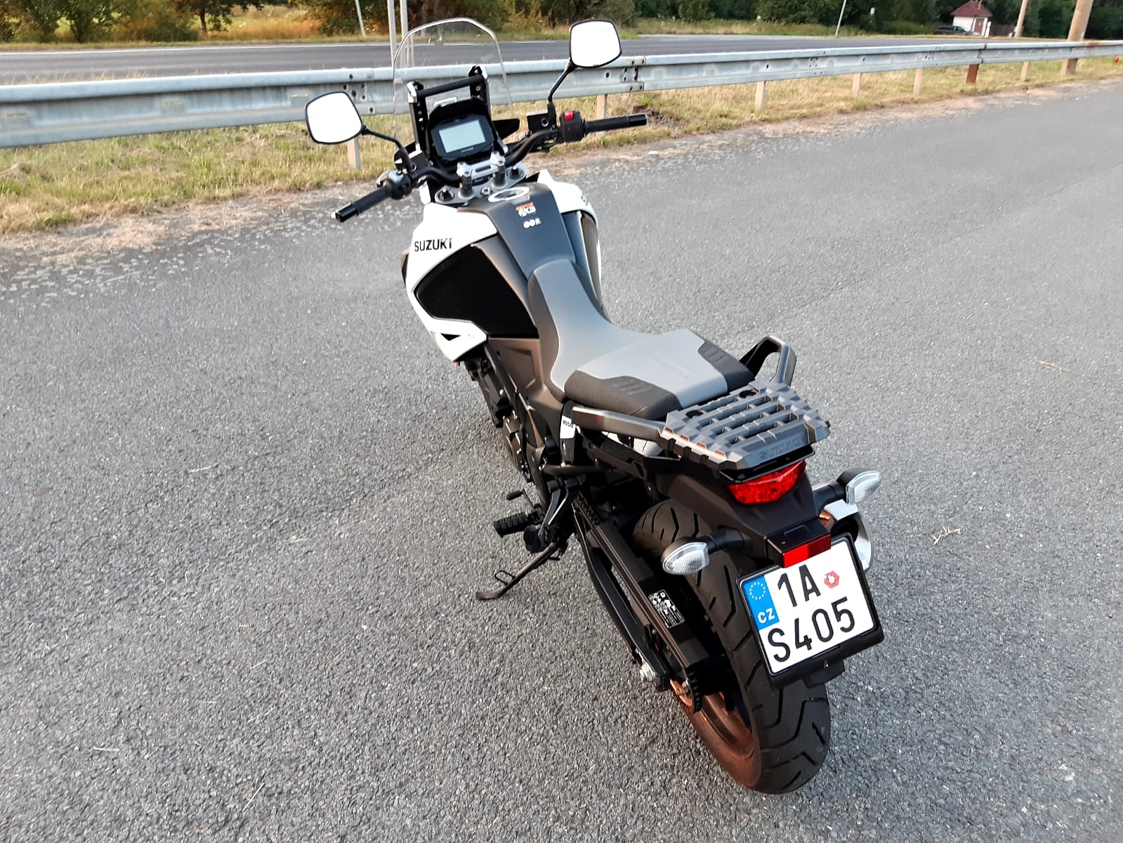 suzuki-v-strom-1050-21