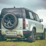 land-rover-defender-13