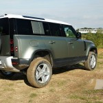 land-rover-defender-42