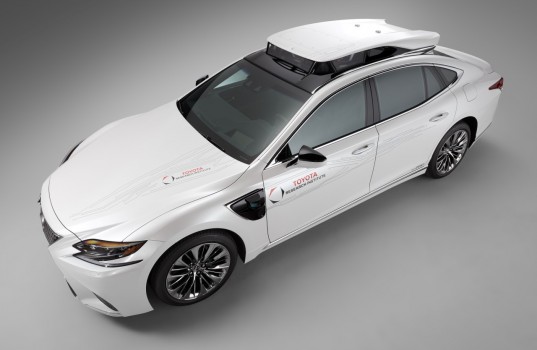 vyzkumny-vuz-toyota
