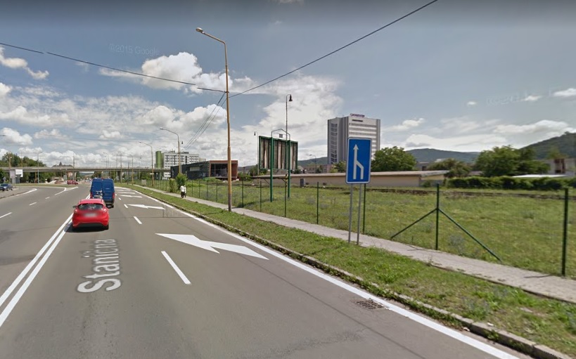Myslíte si, že předbíháte kolonu. Ve skutečnosti sami porušujete pravidla zipu