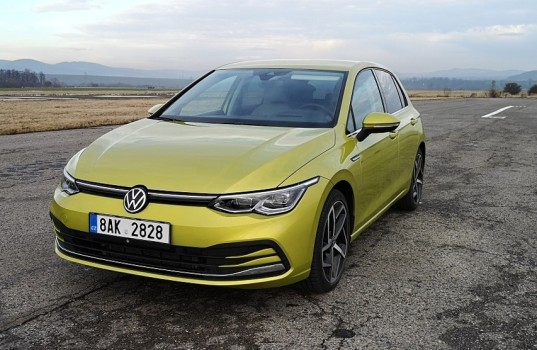 volkswagen-golf-8-8