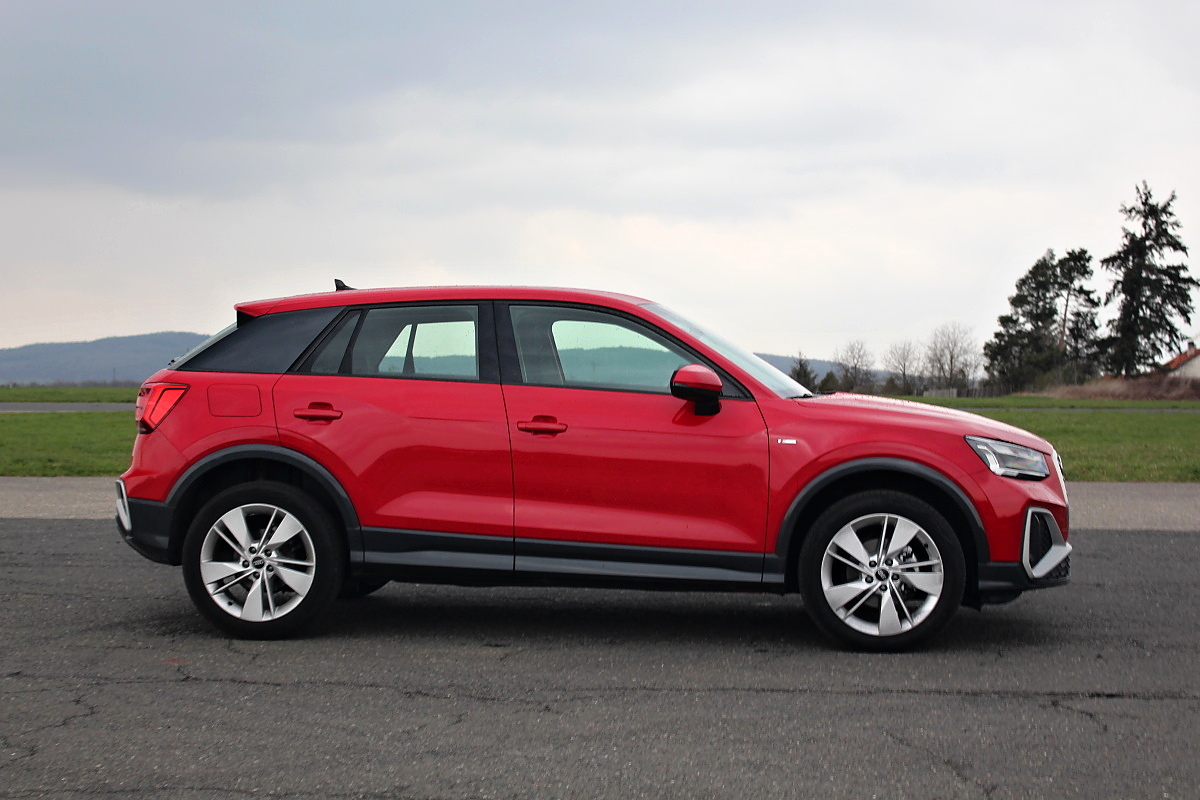 audi-q2-2021-12