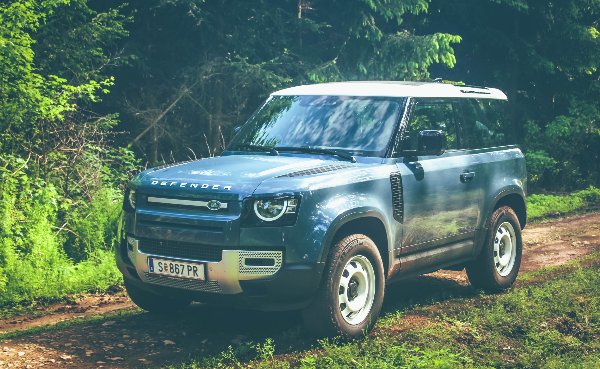 land-rover-defender-90-2021-1