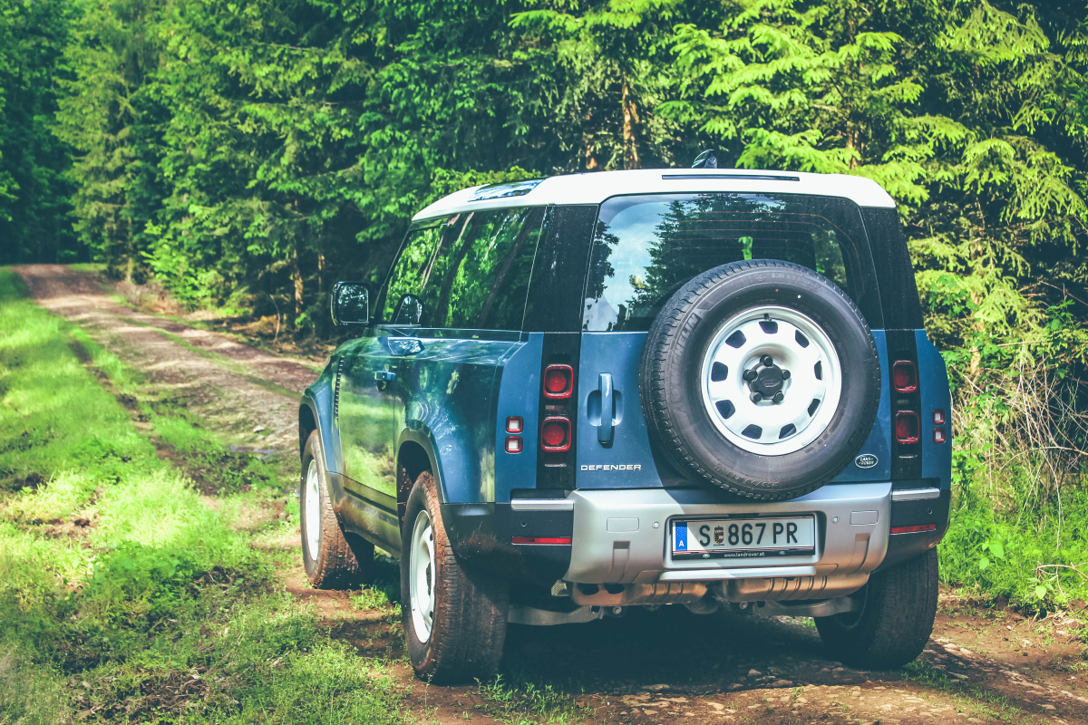 land-rover-defender-90-2021-4