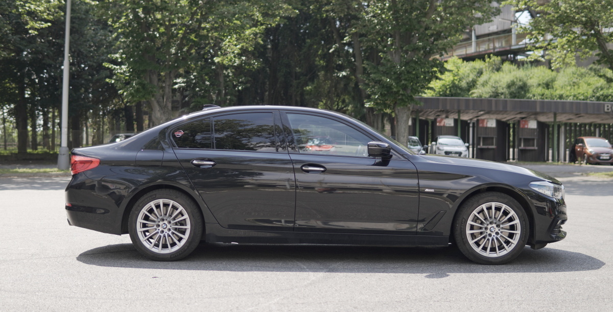 bmw-5-g30-10