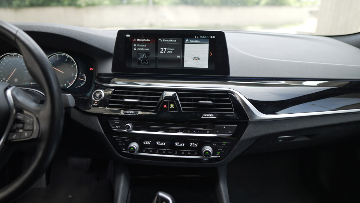 bmw-5-g30-27