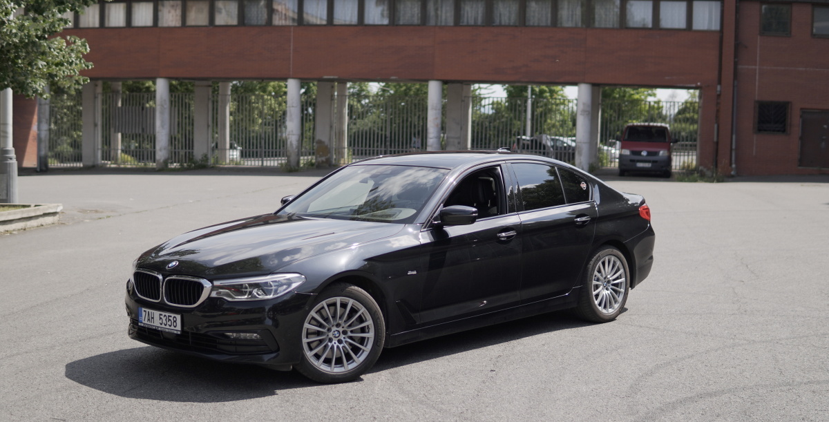 bmw-5-g30-4