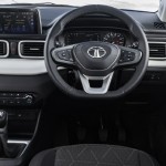 punch-interior-steering-wheel