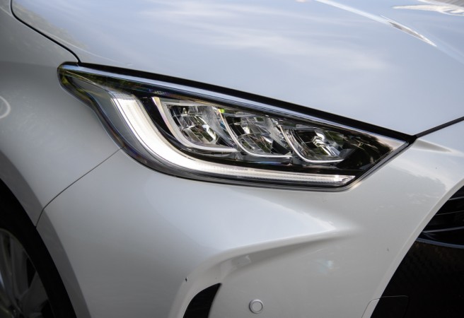 mazda-2-hybrid-2022-2