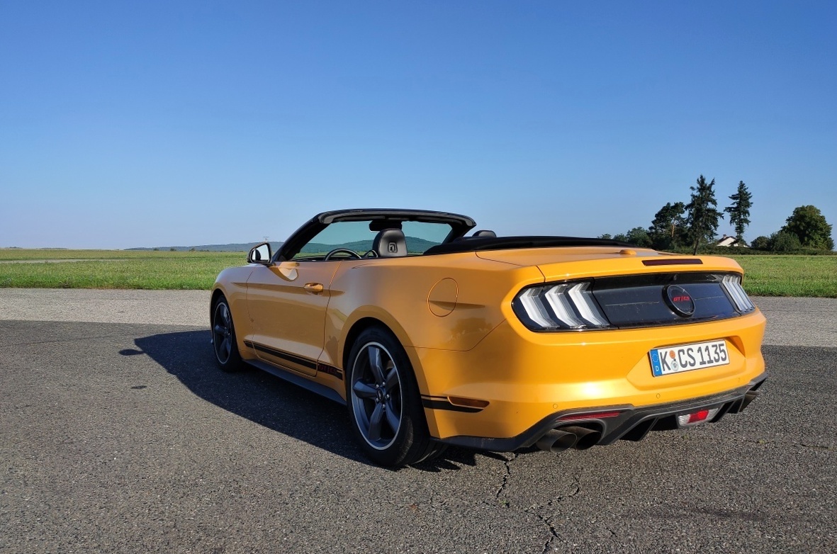 ford-mustang-california-special-2022-19